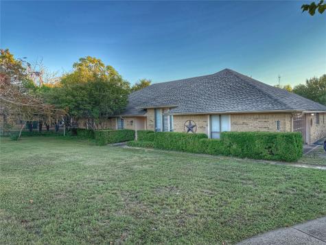 1112 Stoney Creek Drive Cedar Hill TX 75104