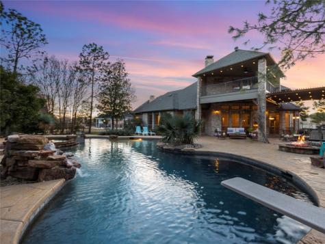 1877 Sinclair Court Lewisville TX 75067