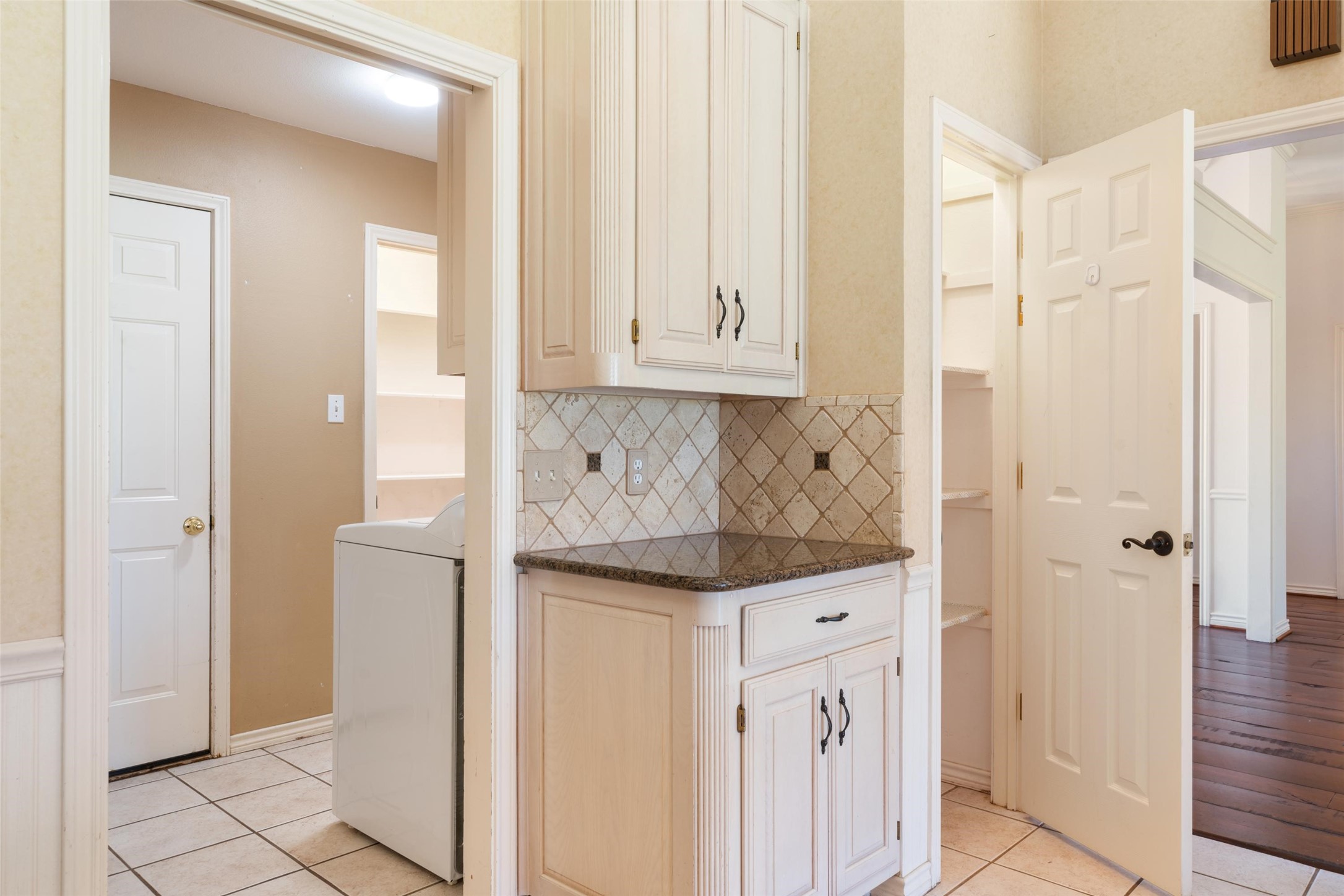 8908 Woodlawn Drive Granbury TX 76049