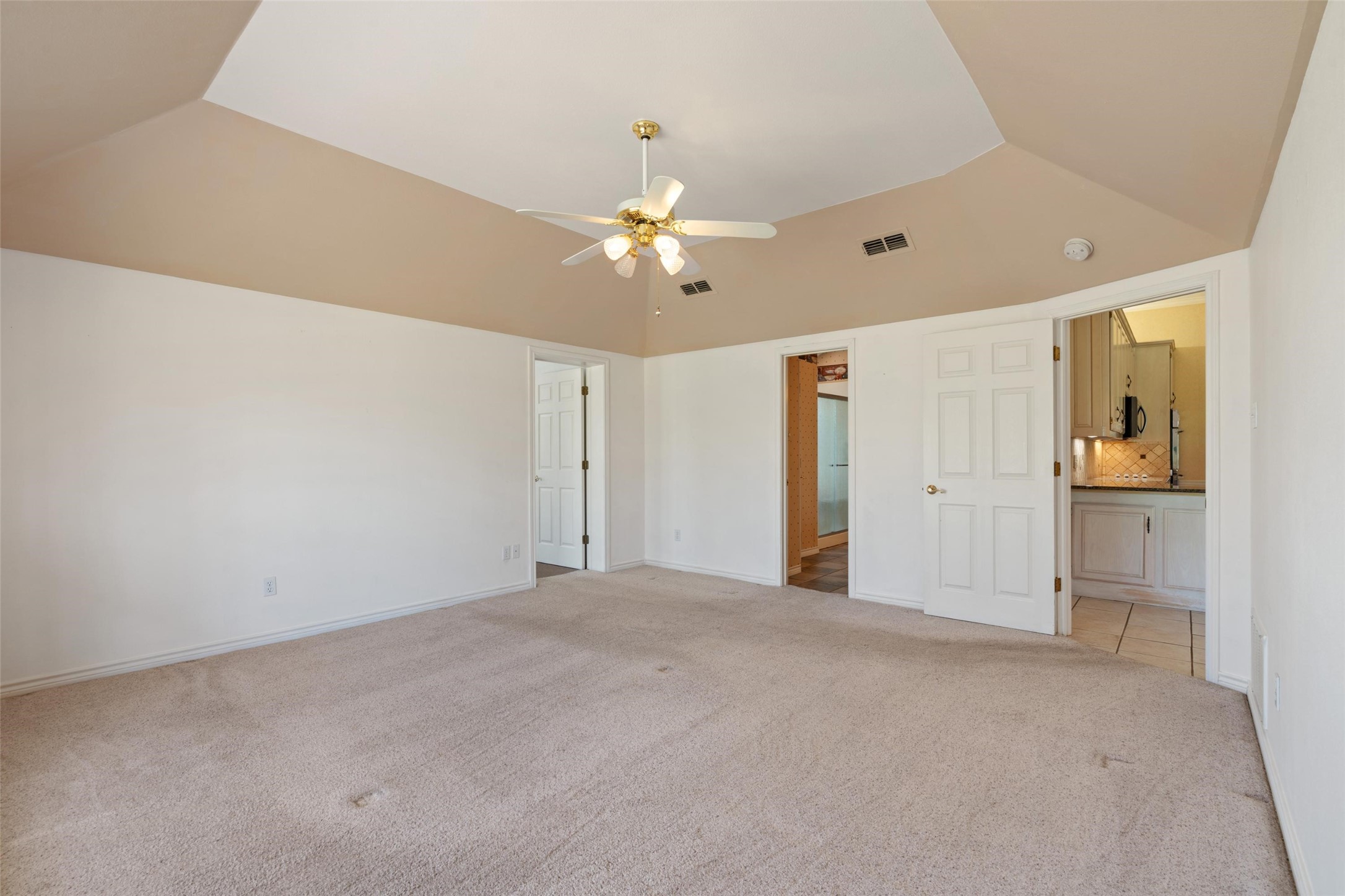 8908 Woodlawn Drive Granbury TX 76049