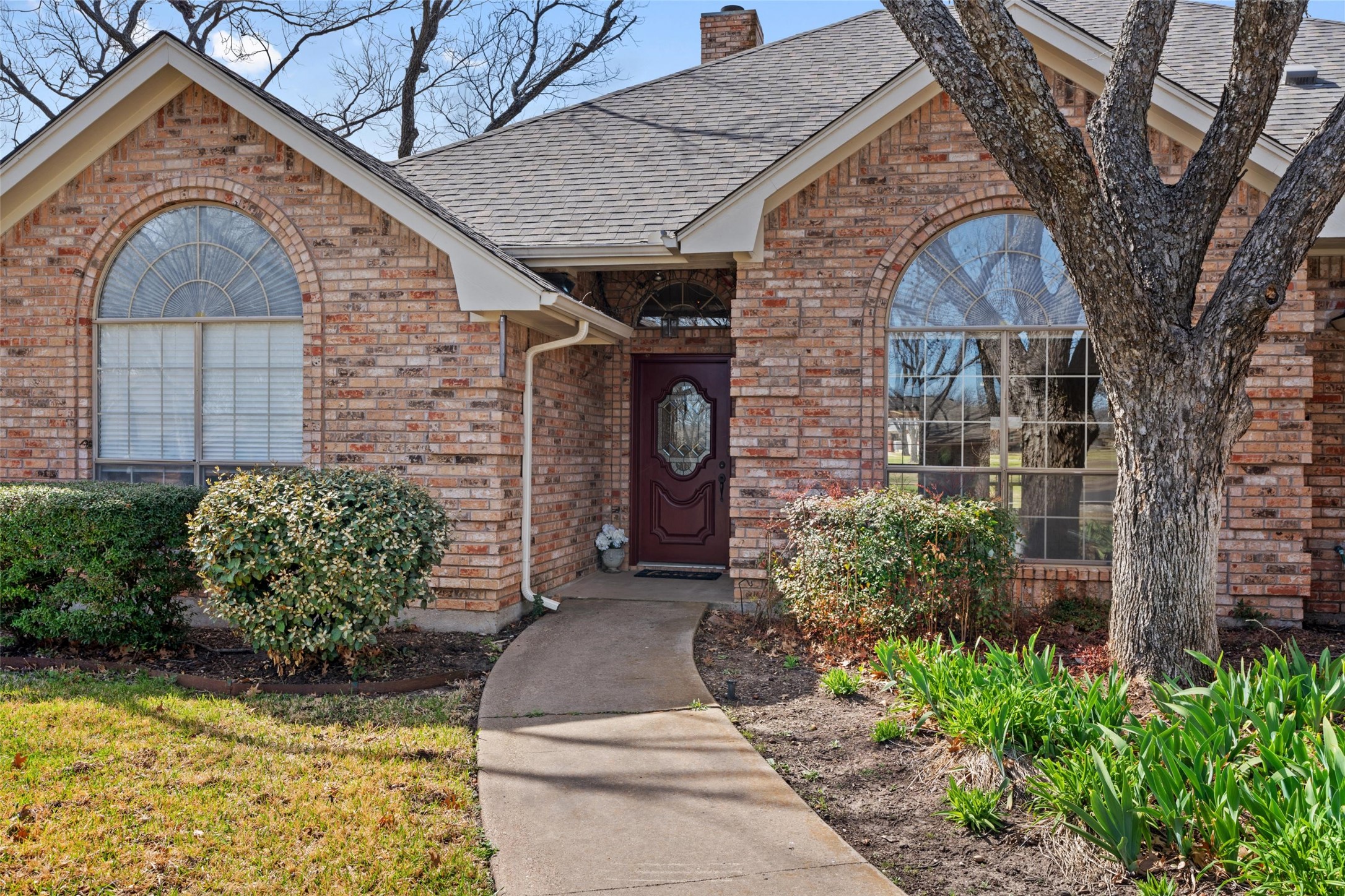 8908 Woodlawn Drive Granbury TX 76049