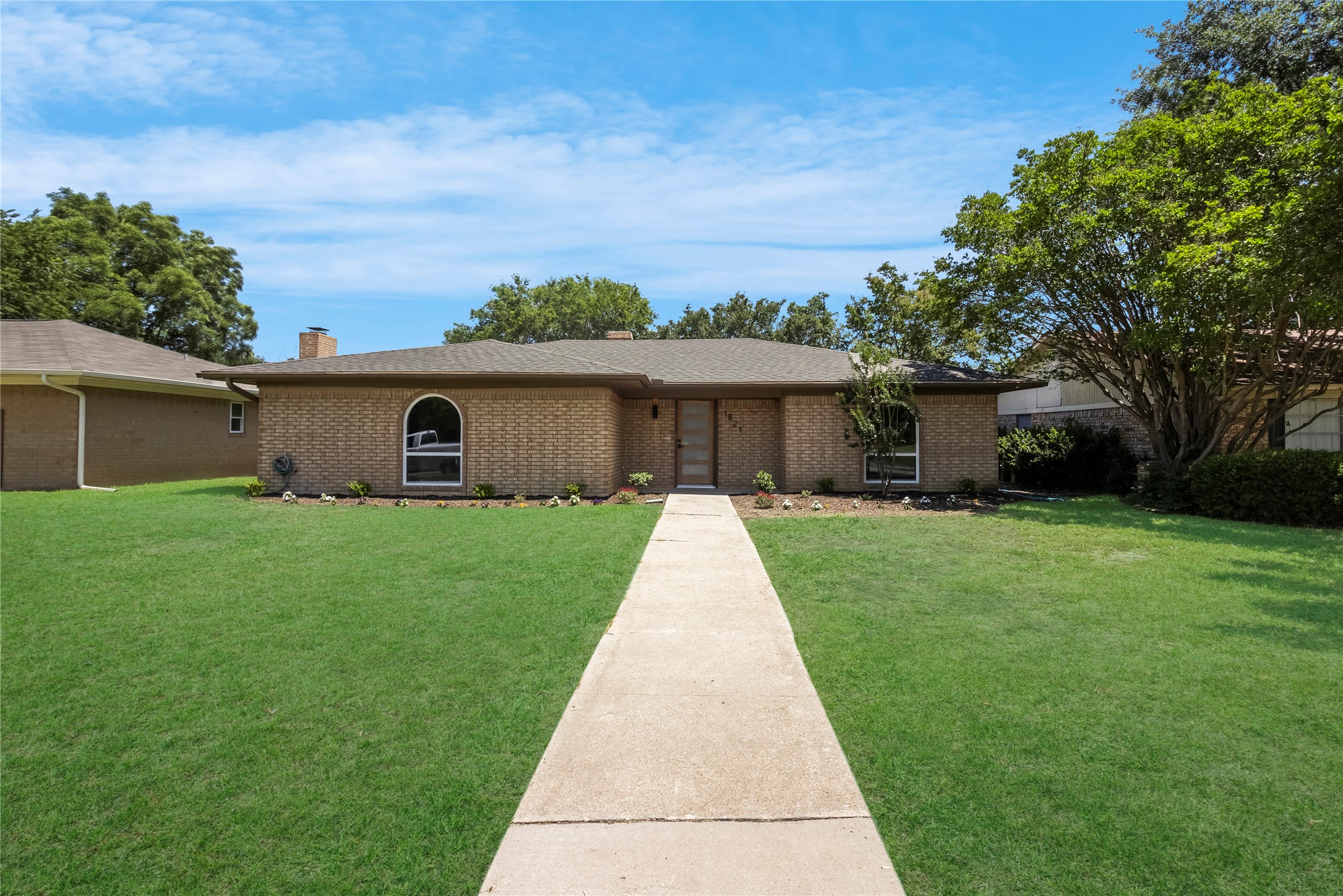 1821 El Paso Street Lewisville TX 75077