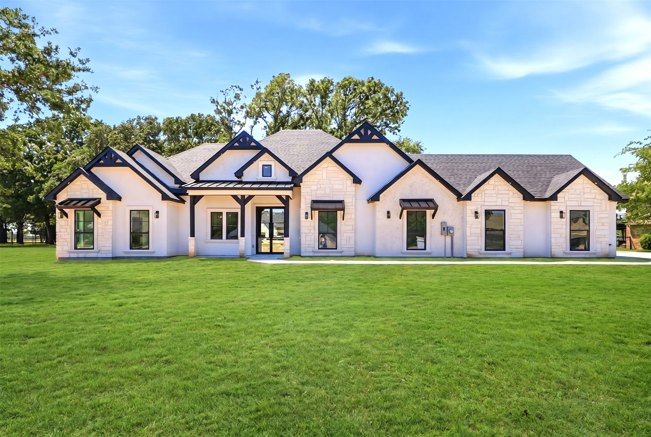 1055 Hidden Oaks Drive Wills Point TX 75169