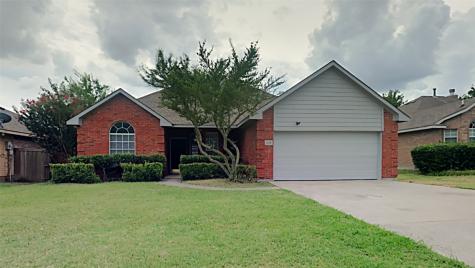 1409 Mockingbird Lane Desoto TX 75115