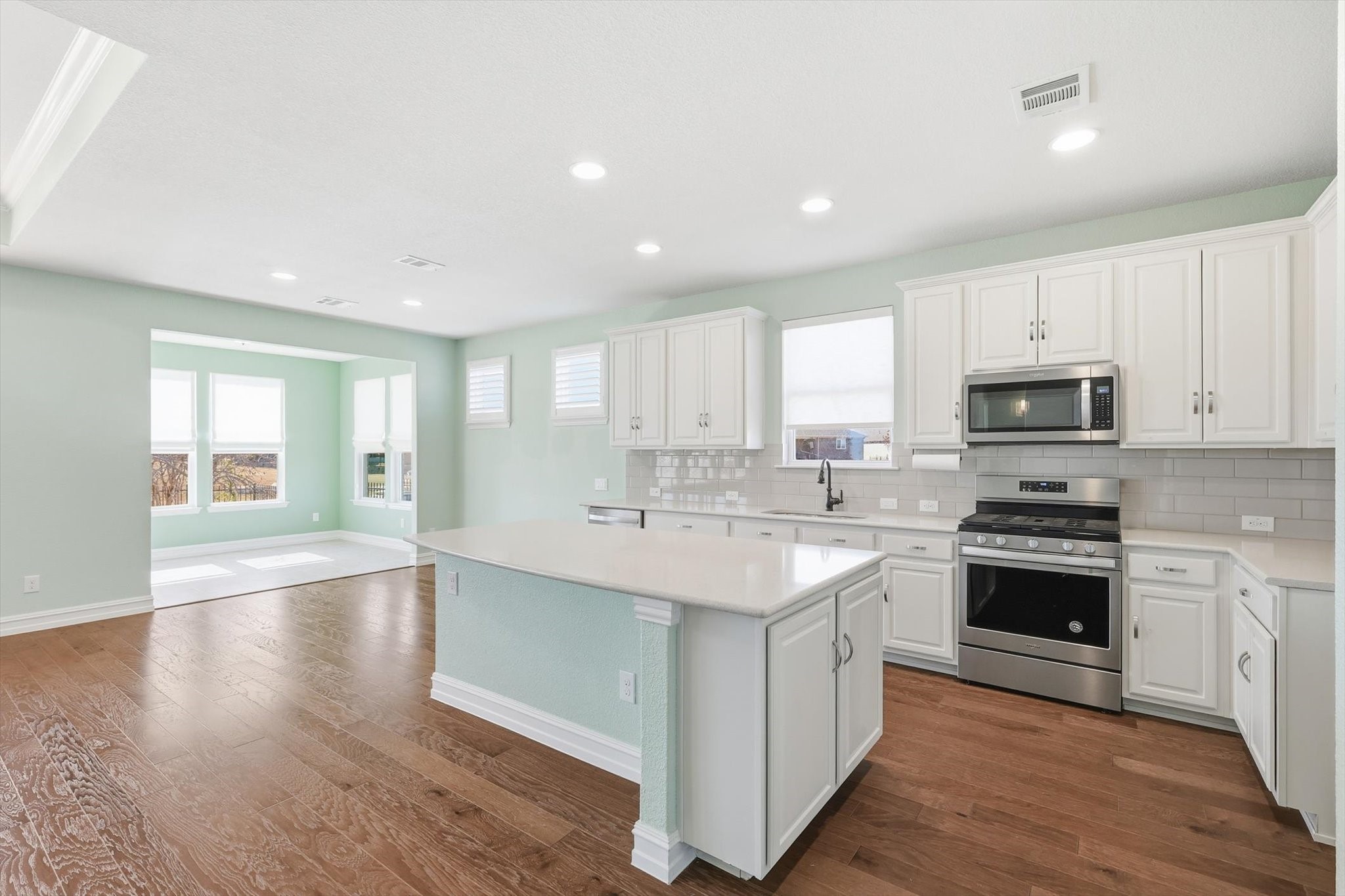 900 Memorial Drive Little Elm TX 76227
