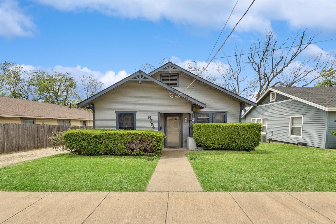 6754 Church Street Fort Worth TX 76112