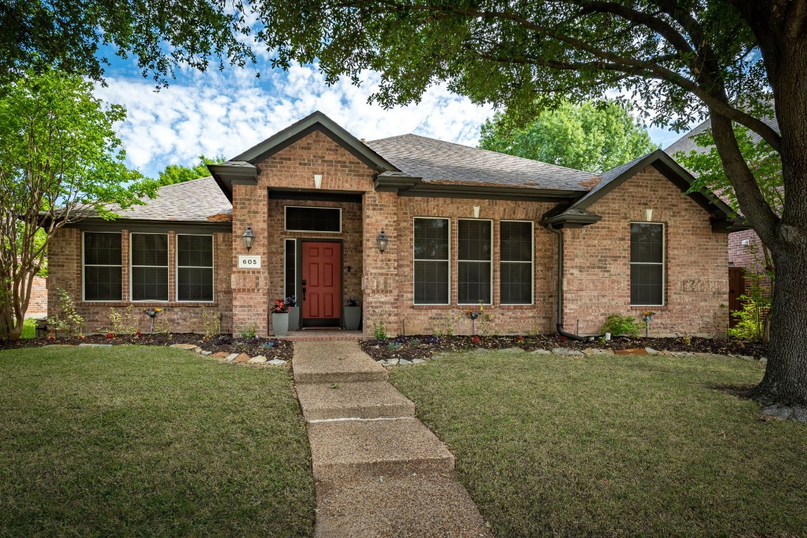 605 Winged Foot Lane Garland TX 75044