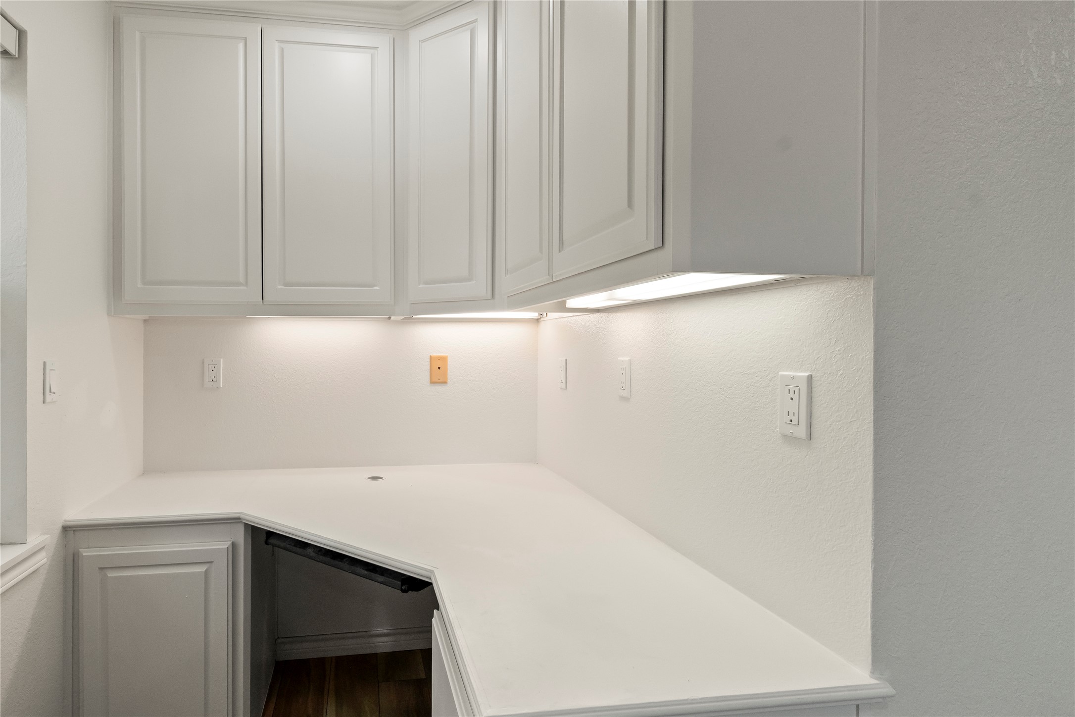 1611 Emma Drive Tool TX 75143