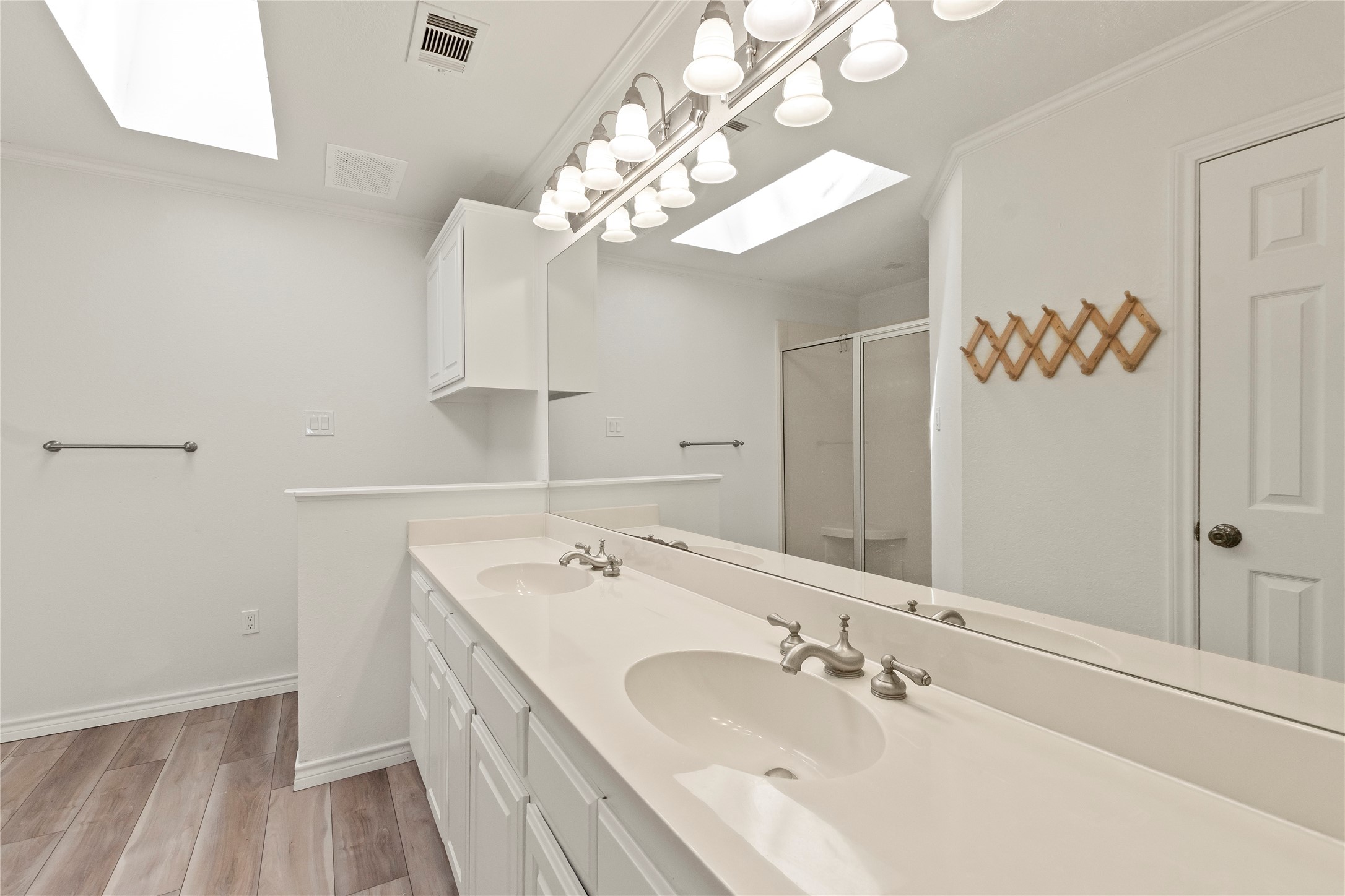 1611 Emma Drive Tool TX 75143