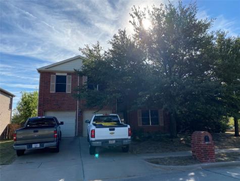 1213 Cheyenne Court Saginaw TX 76131