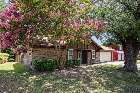 271 Merribrook Trail Duncanville TX 75116
