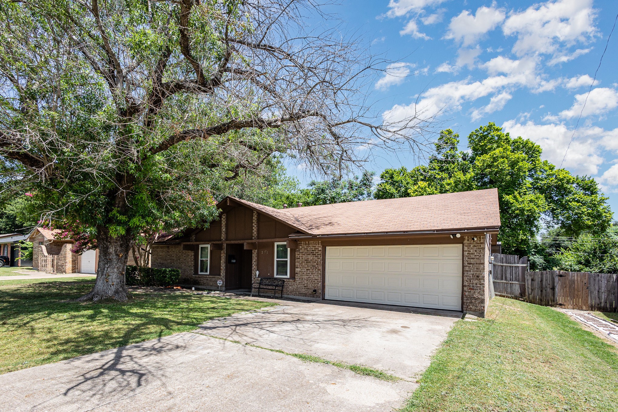 271 Merribrook Trail Duncanville TX 75116