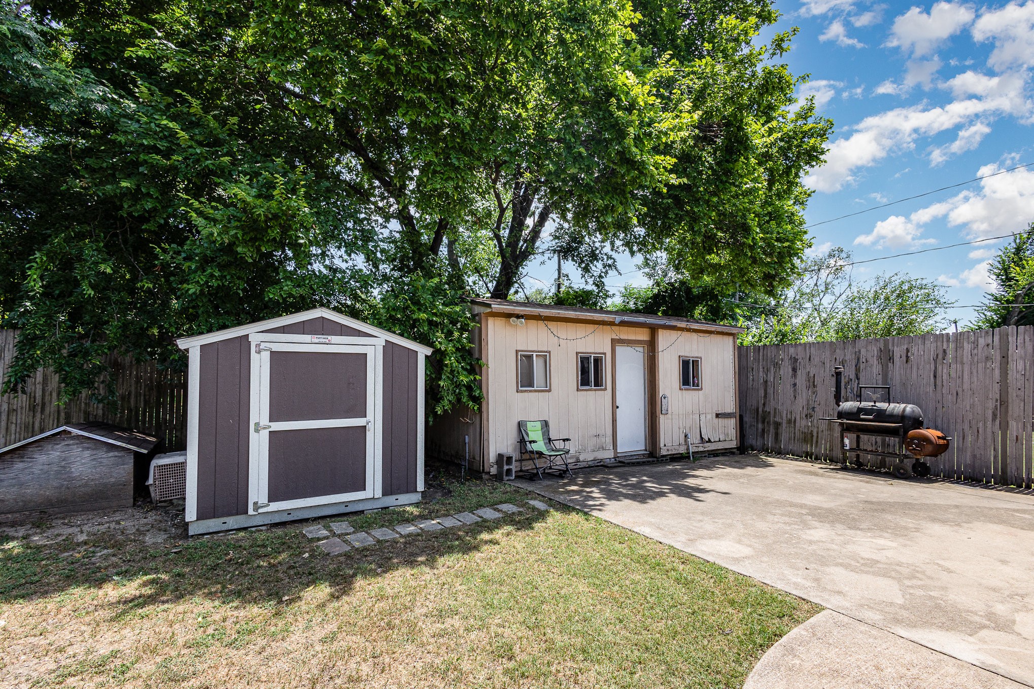 271 Merribrook Trail Duncanville TX 75116