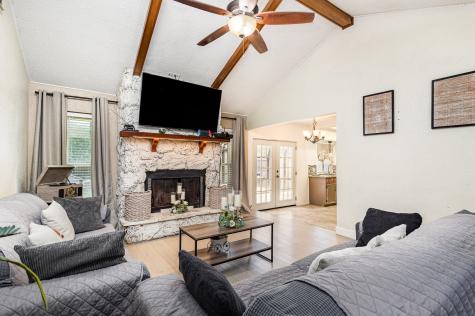 271 Merribrook Trail Duncanville TX 75116