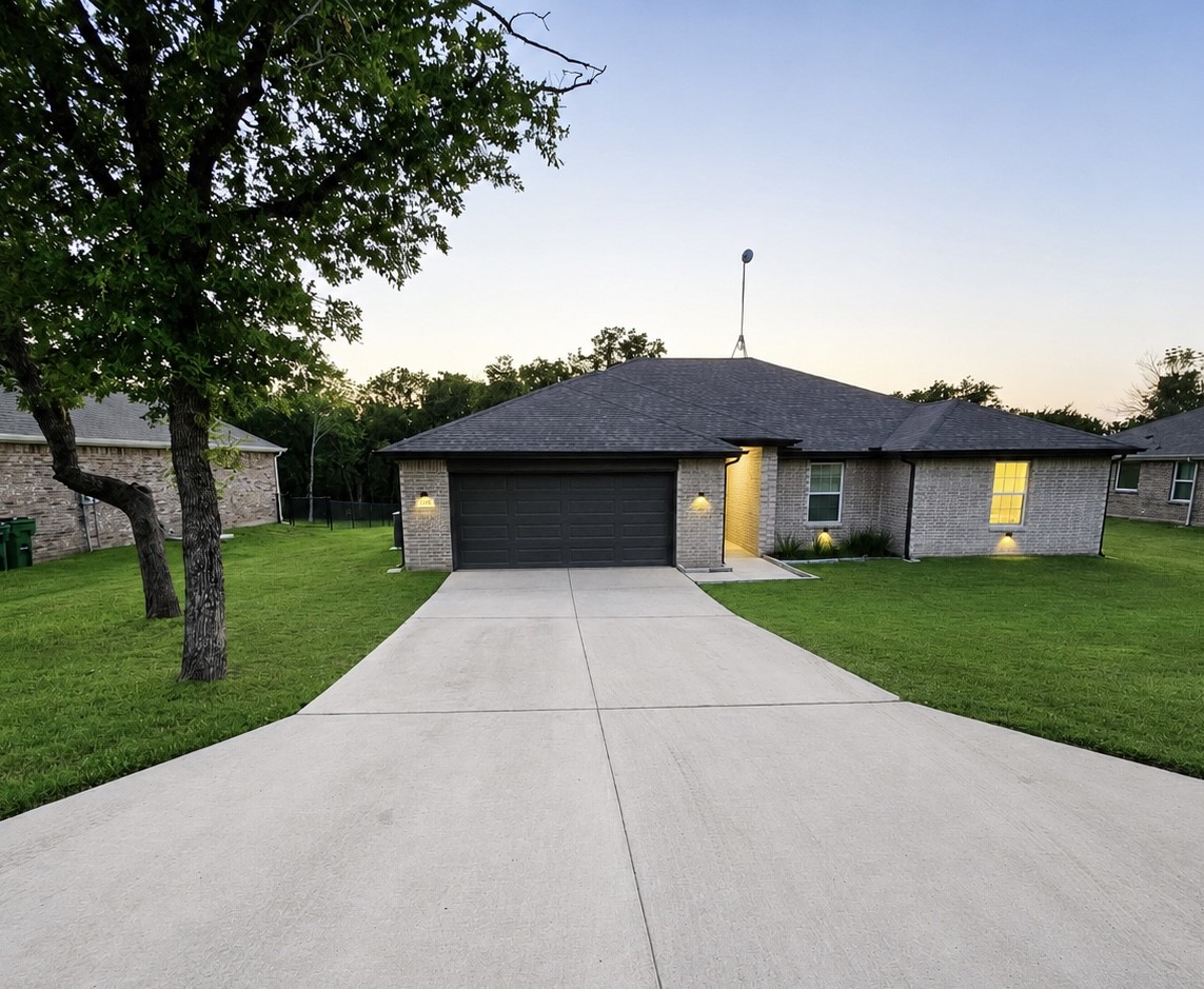 105 Jim Walters Drive Runaway Bay TX 76426