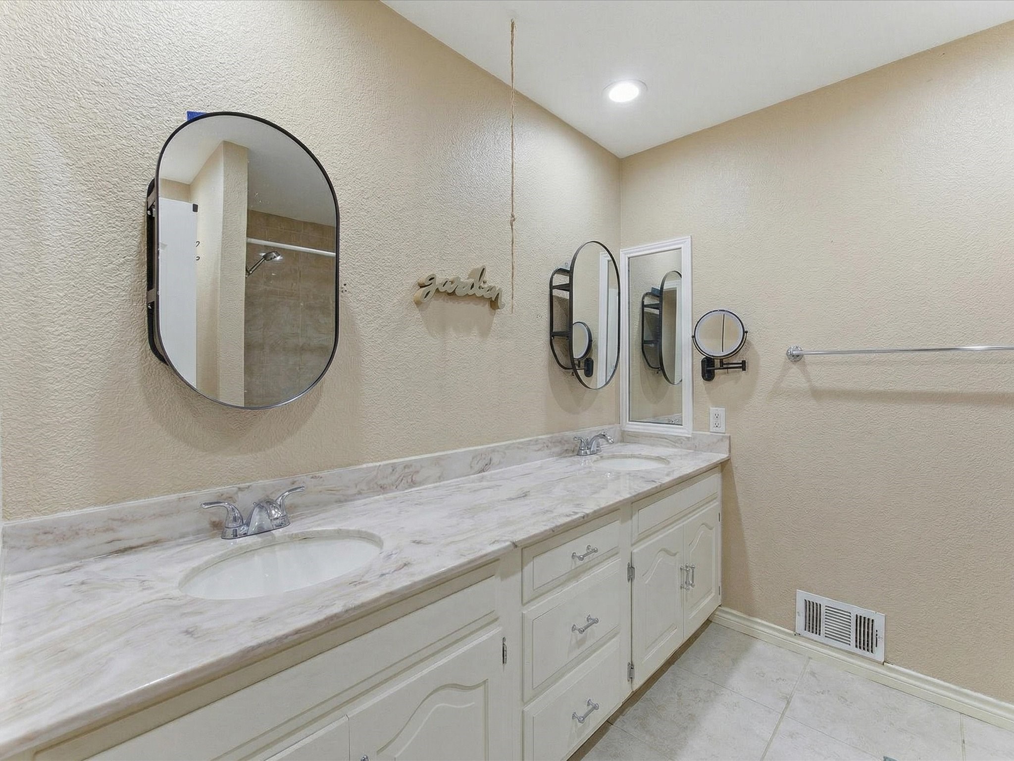 1406 Braewood Place Duncanville TX 75137