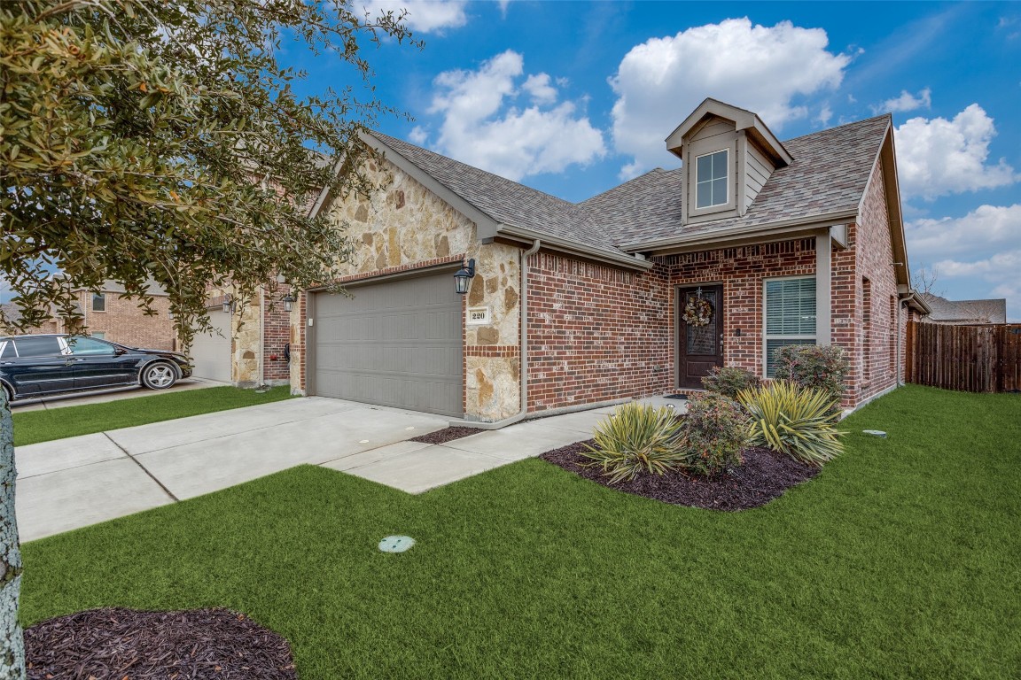 220 Brazoria Lane Mckinney TX 75071