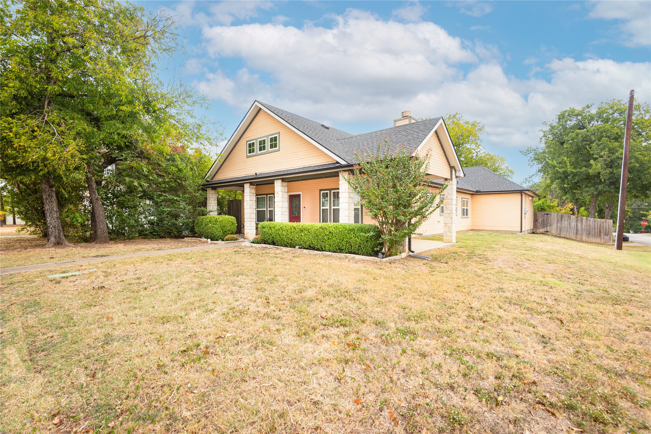 612 Rockwood Street Dallas TX 75203