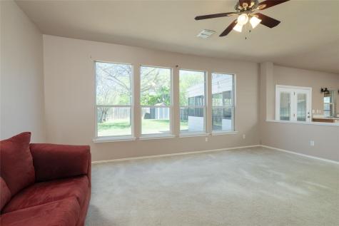 7515 Cresswell Drive Arlington TX 76001