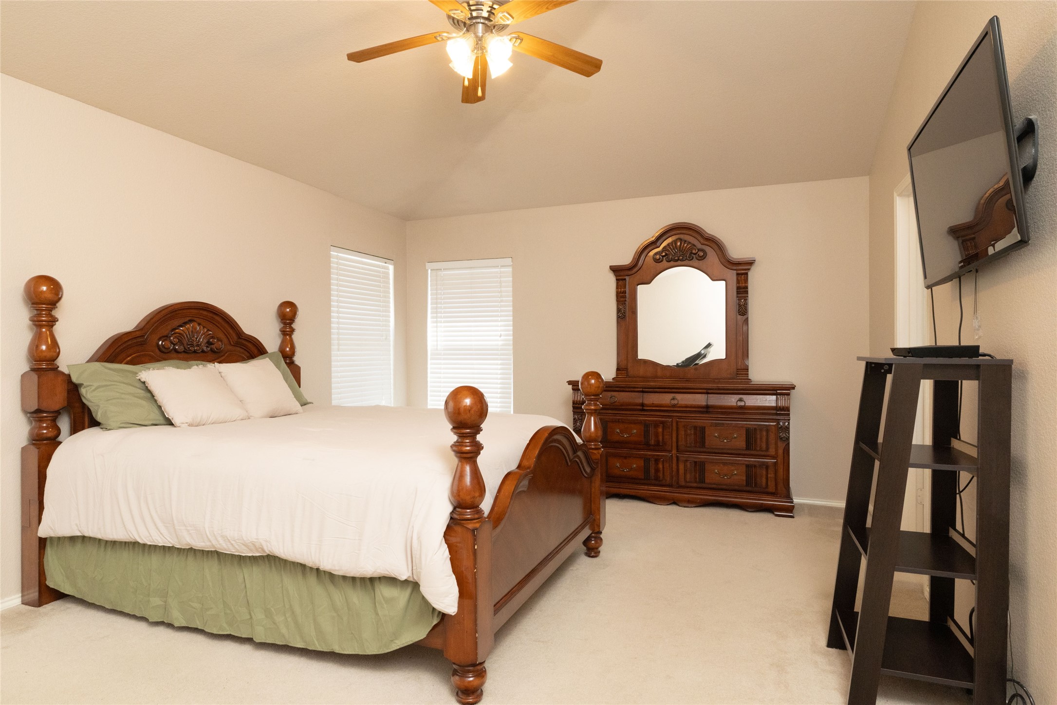 7515 Cresswell Drive Arlington TX 76001