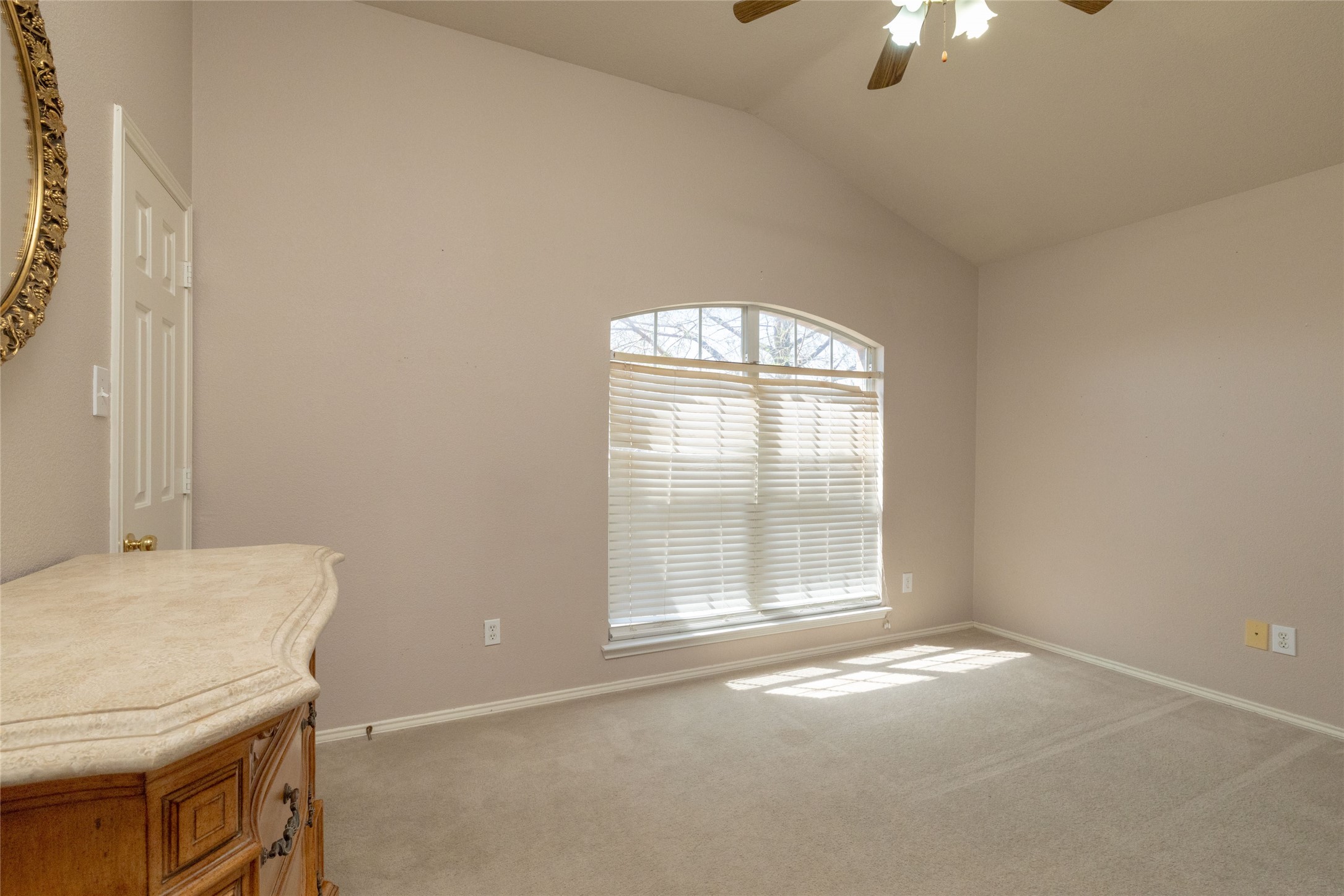 7515 Cresswell Drive Arlington TX 76001