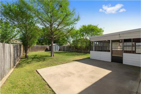 7515 Cresswell Drive Arlington TX 76001