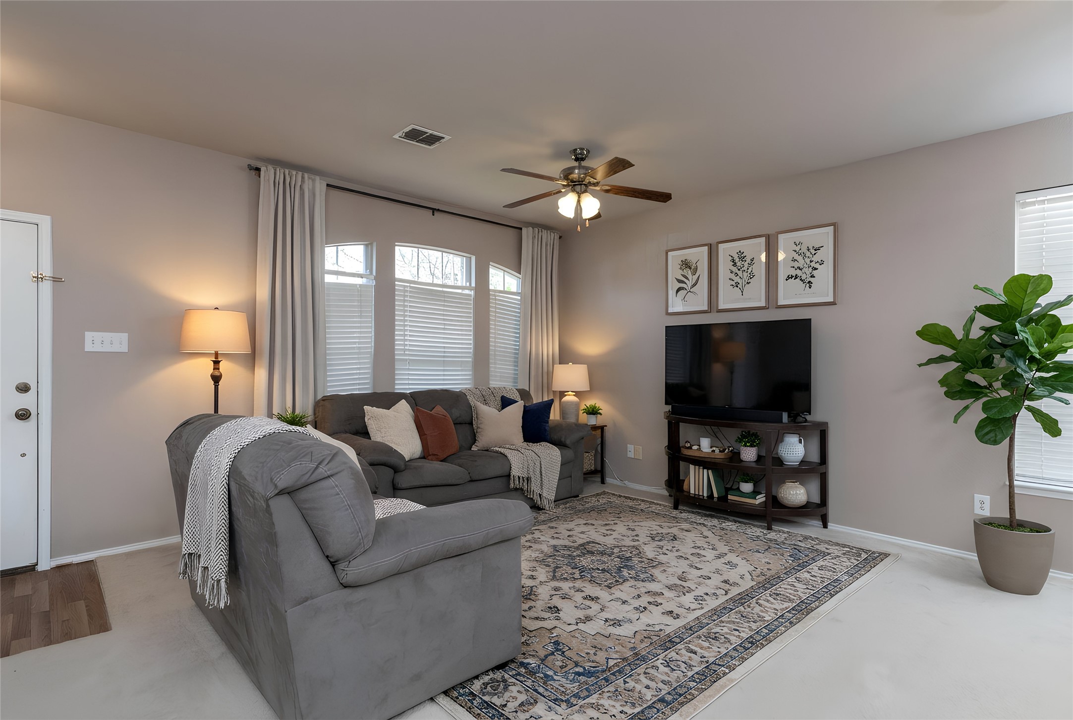 7515 Cresswell Drive Arlington TX 76001