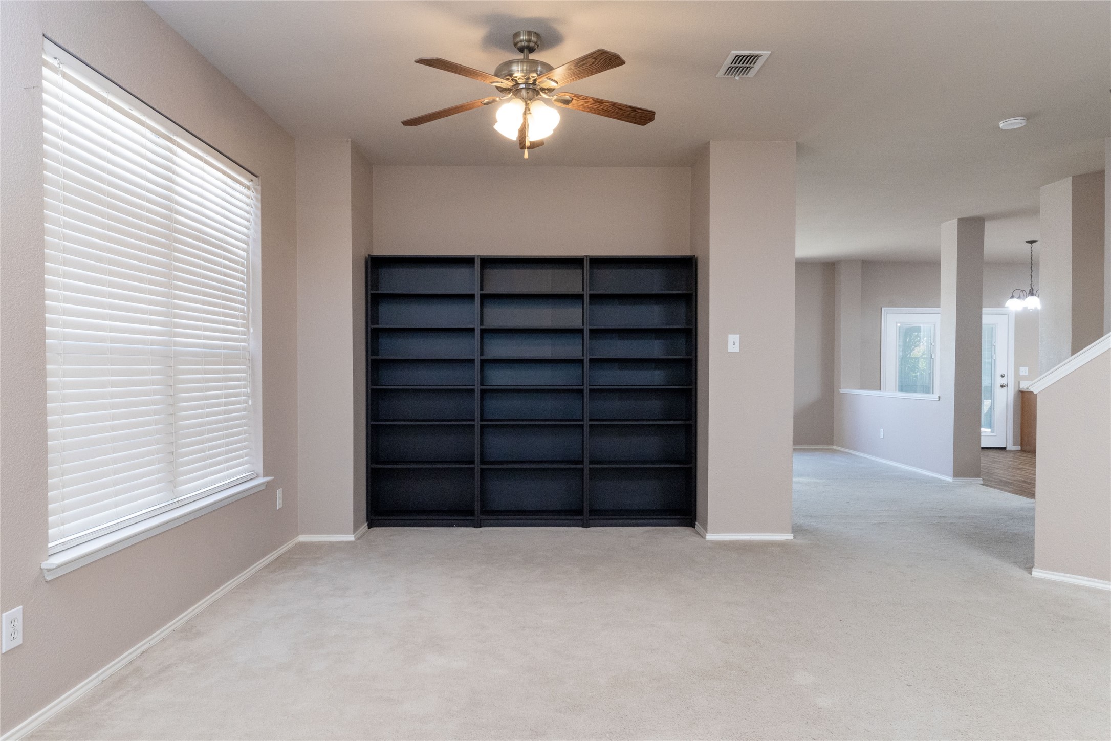 7515 Cresswell Drive Arlington TX 76001
