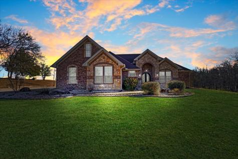 16900 County Road 706 Leonard TX 75452