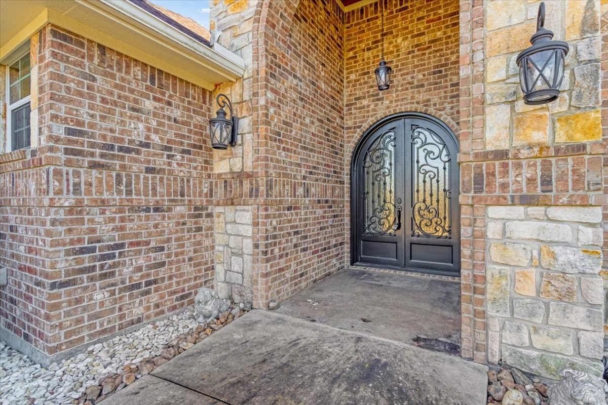 16900 County Road 706 Leonard TX 75452