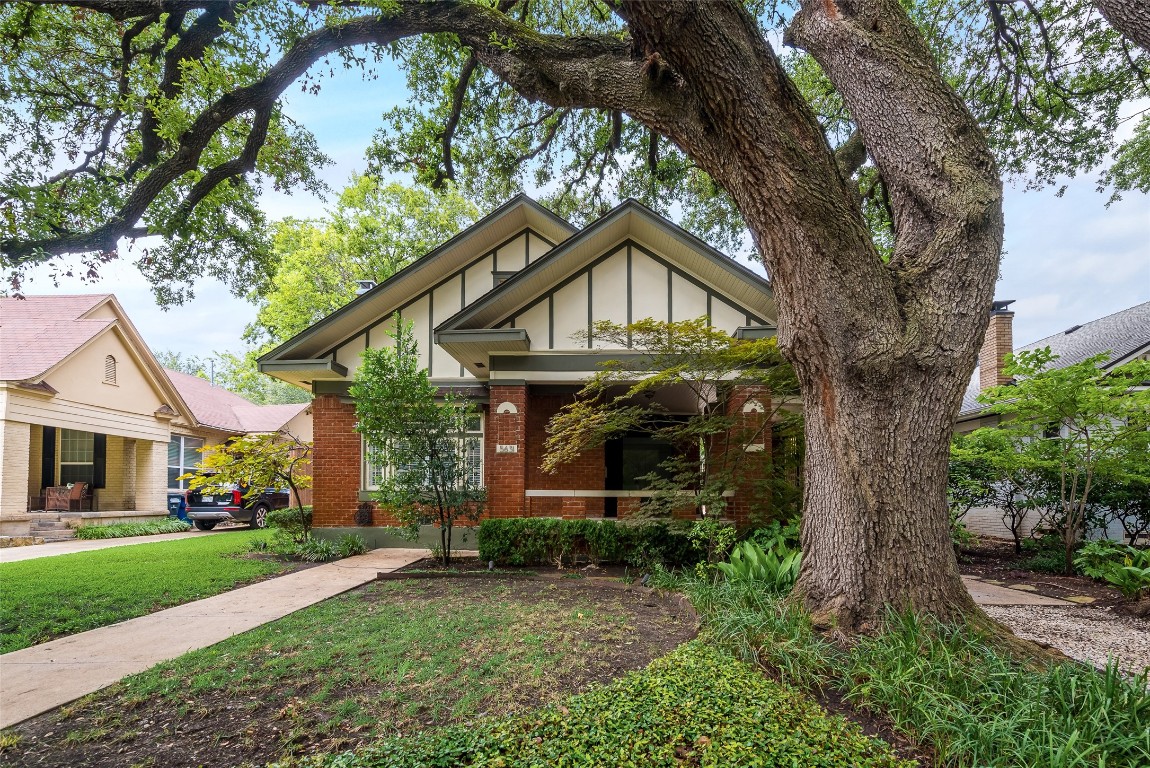 5631 Richmond Avenue Dallas TX 75206