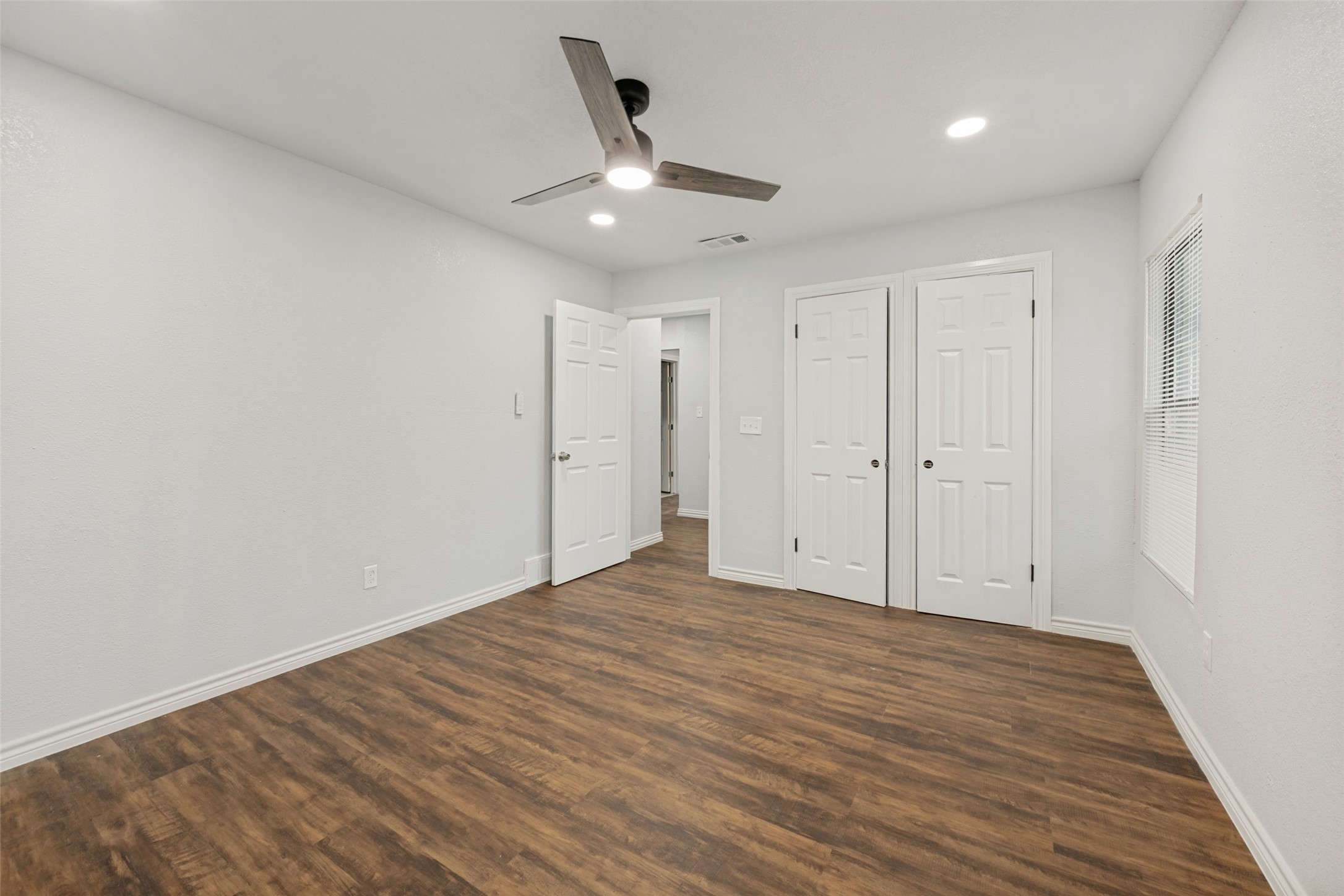 5520 Jewell Avenue Fort Worth TX 76112