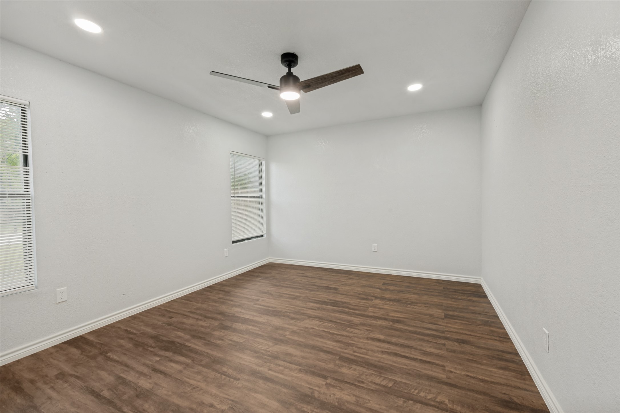 5520 Jewell Avenue Fort Worth TX 76112