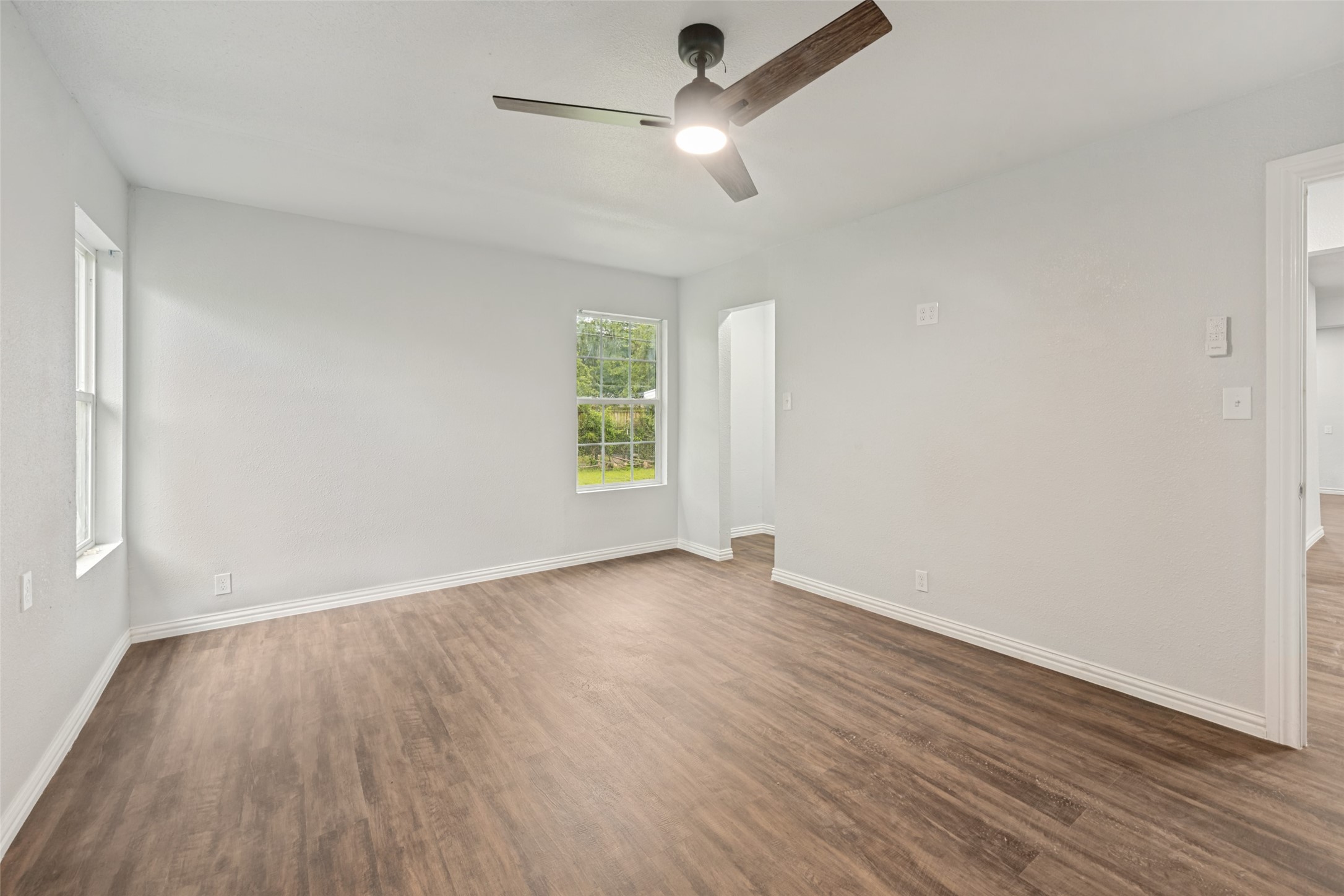 5520 Jewell Avenue Fort Worth TX 76112