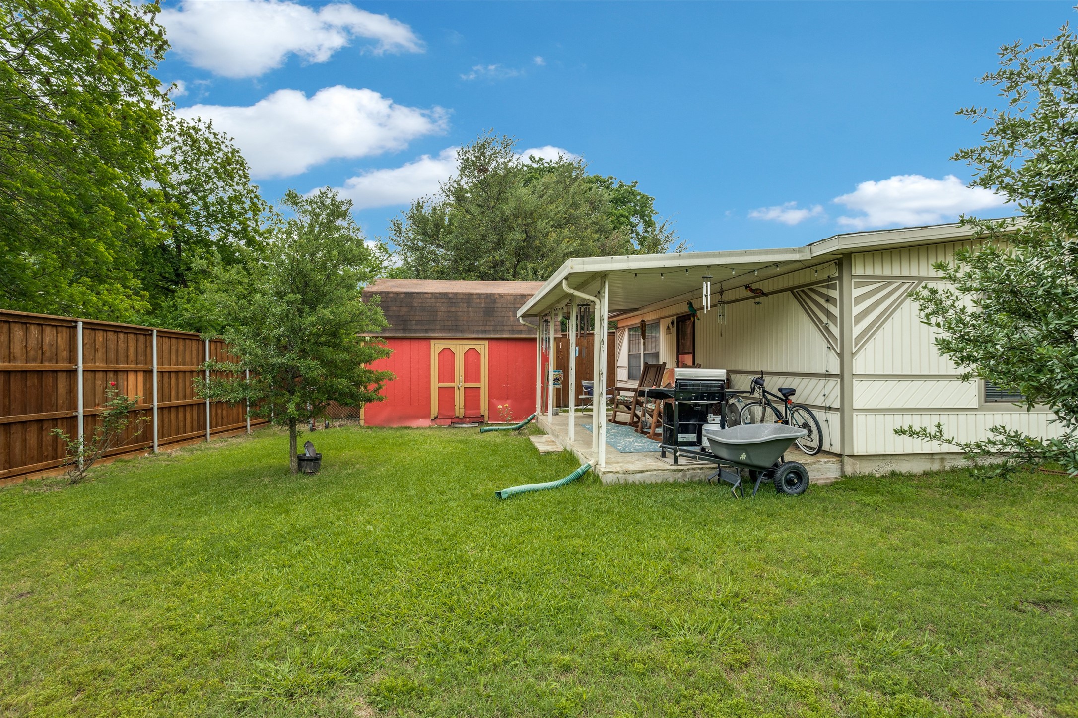 326 Independence Drive Garland TX 75043