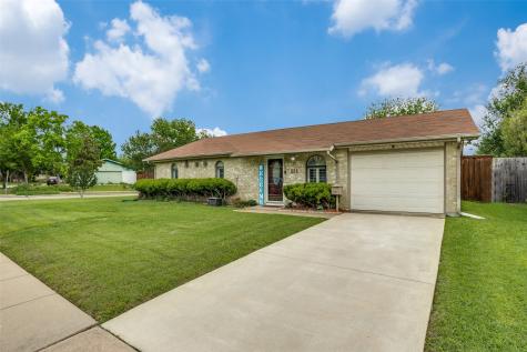 326 Independence Drive Garland TX 75043