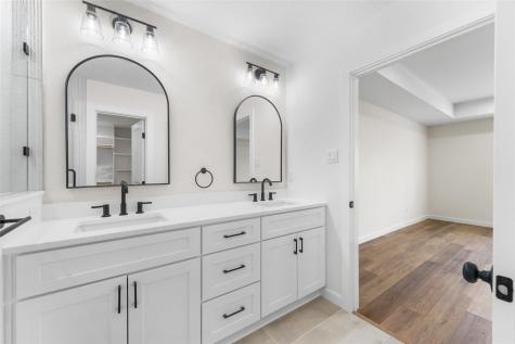 2434 Iroquois Street Dallas TX 75212