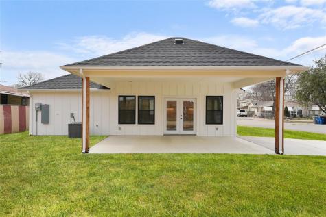 2434 Iroquois Street Dallas TX 75212