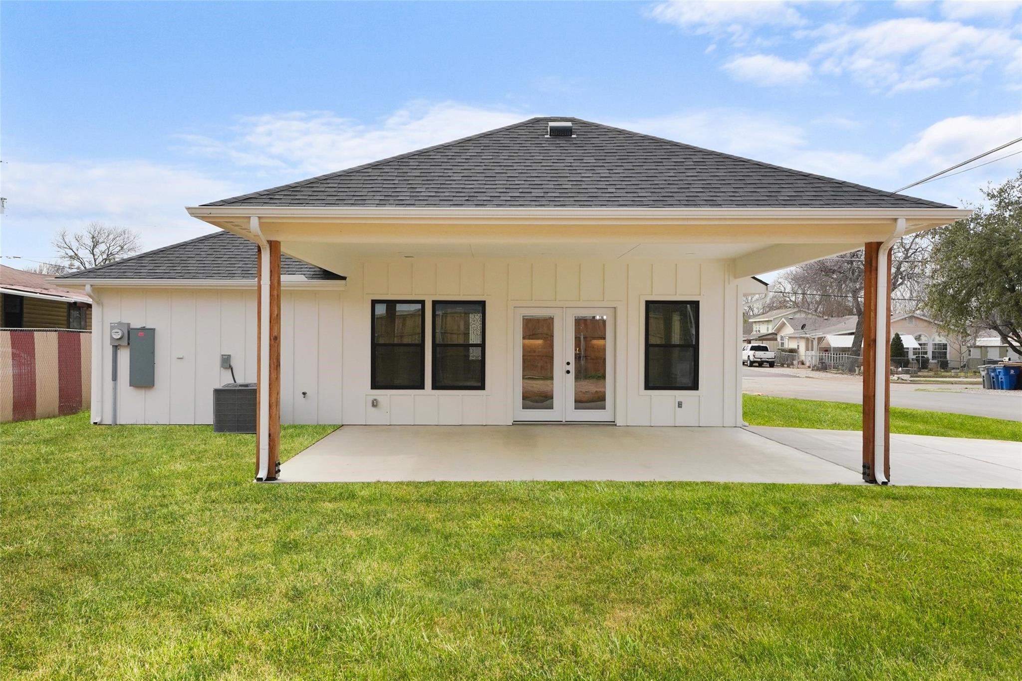 2434 Iroquois Street Dallas TX 75212