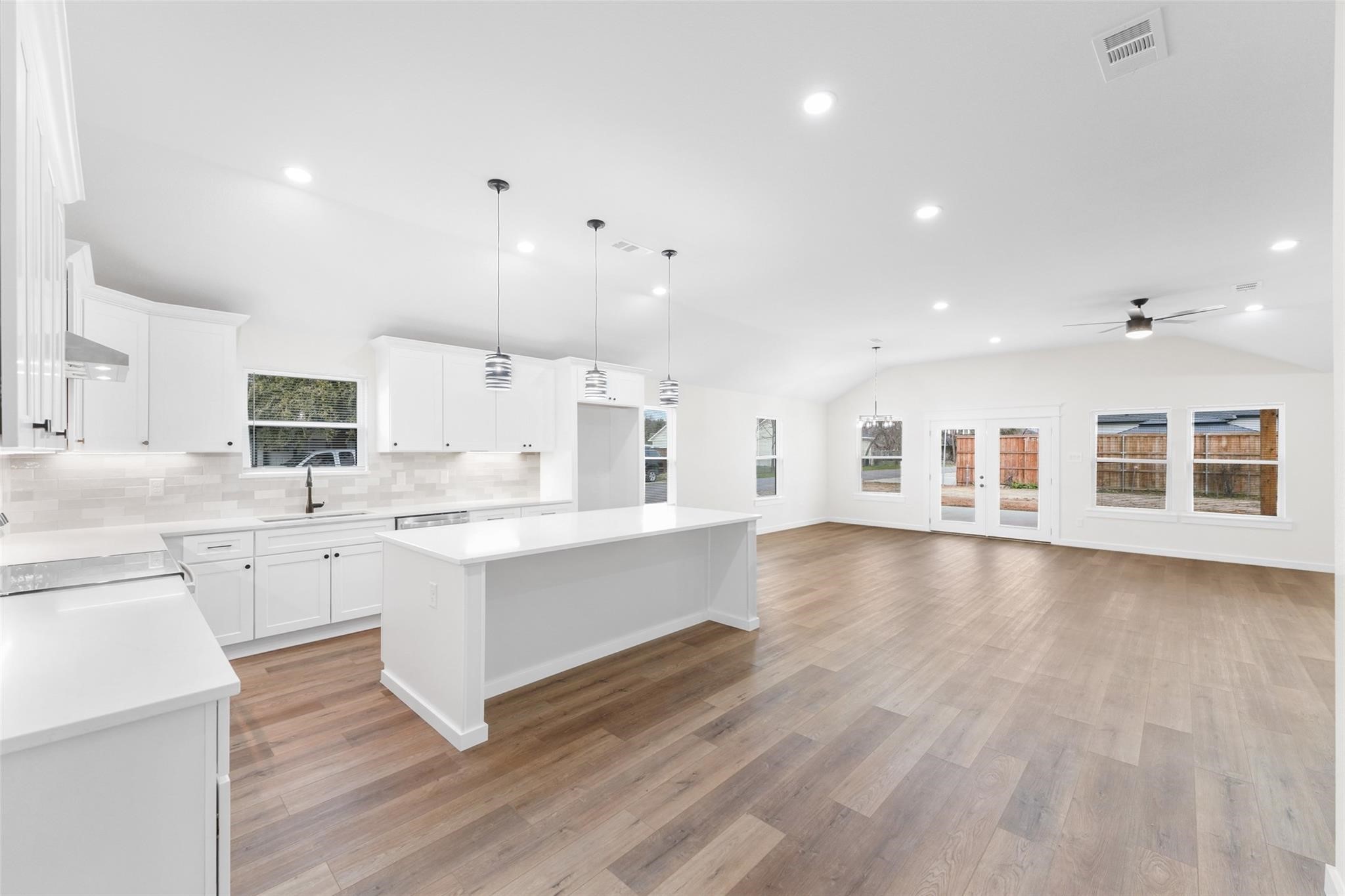 2434 Iroquois Street Dallas TX 75212