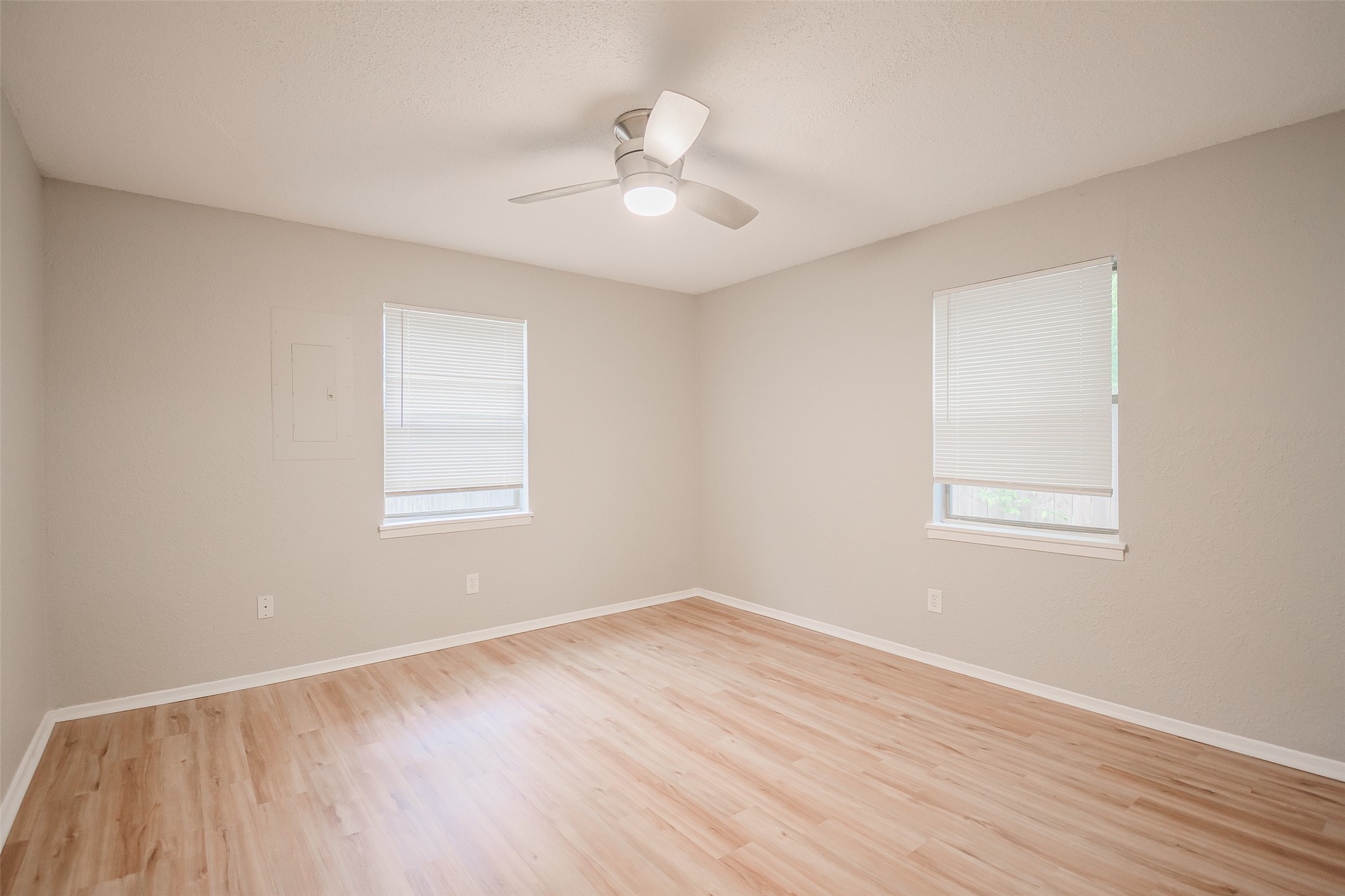 7704 Carlos Street White Settlement TX 76108