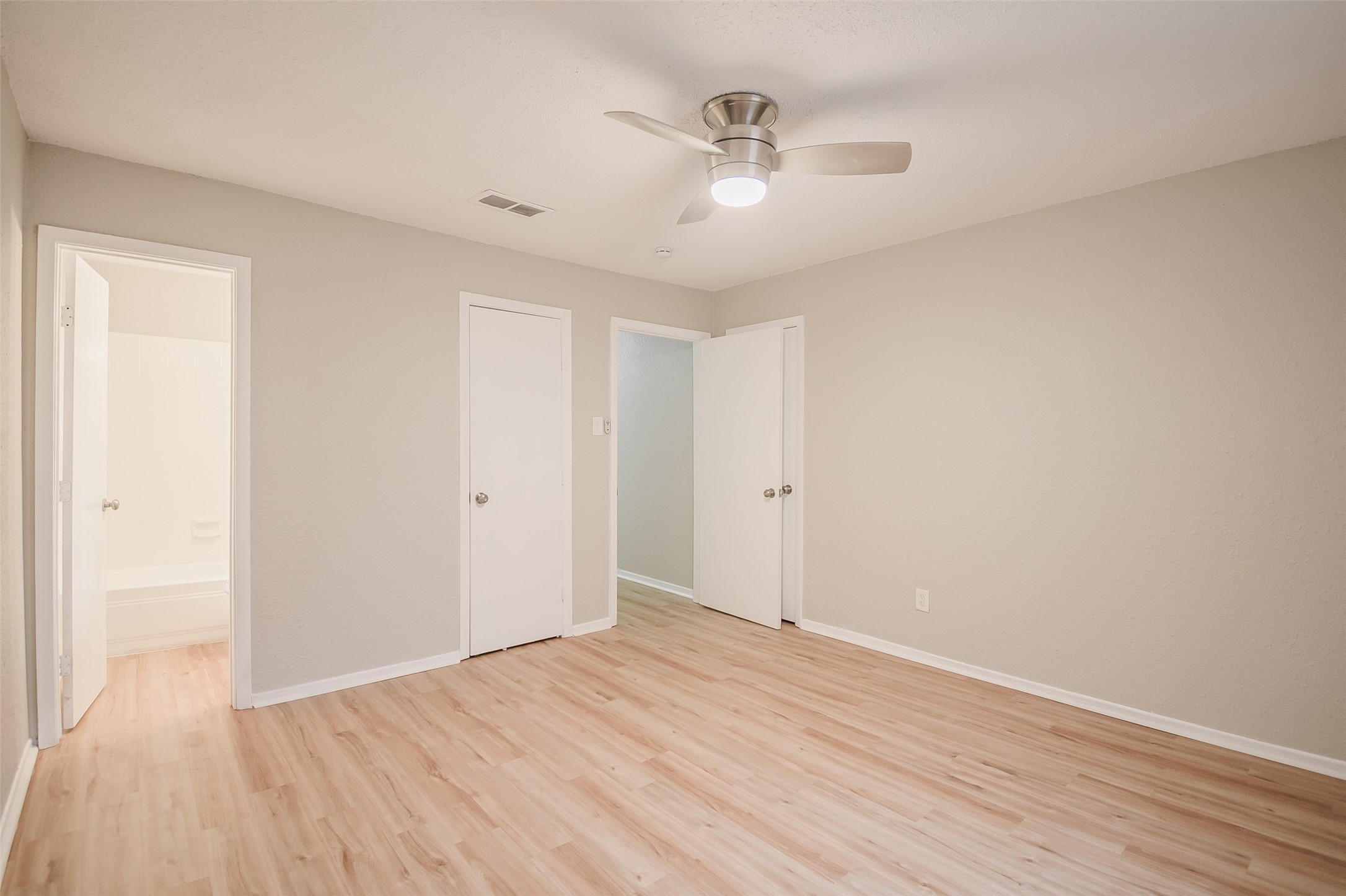 7704 Carlos Street White Settlement TX 76108