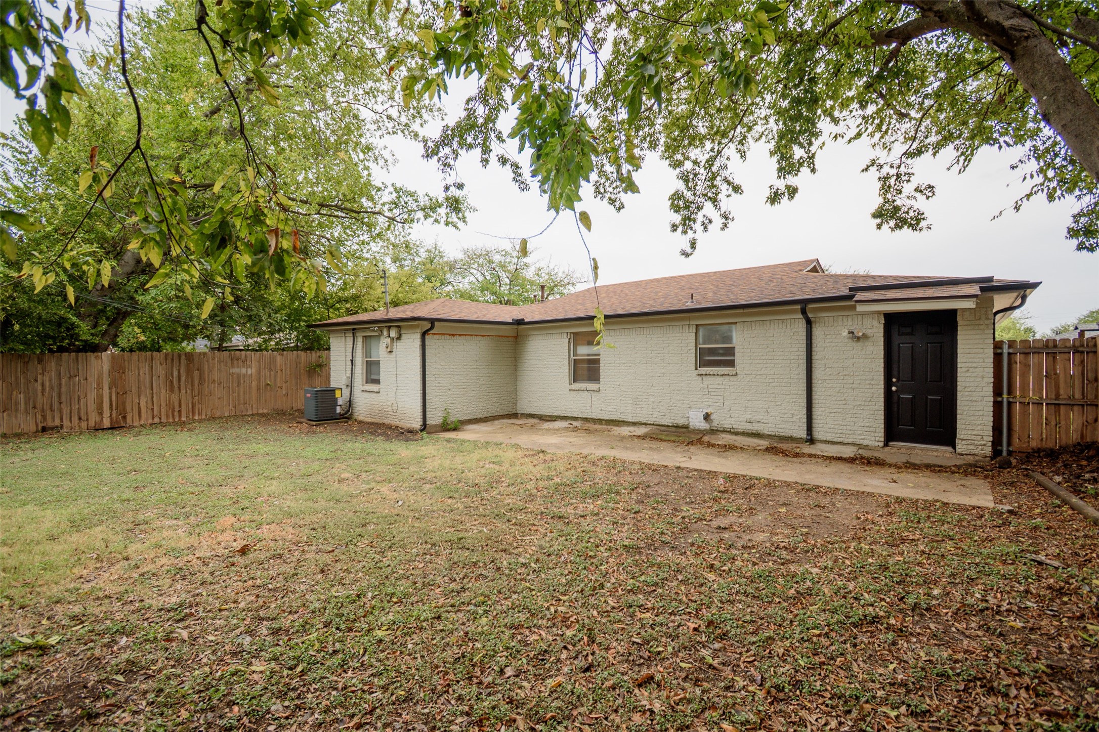 7704 Carlos Street White Settlement TX 76108