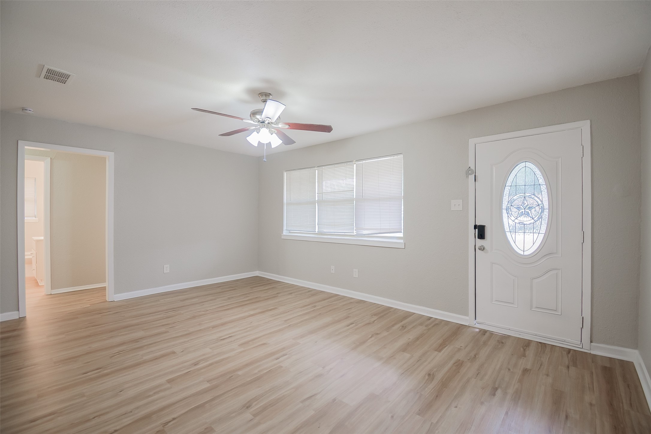 7704 Carlos Street White Settlement TX 76108