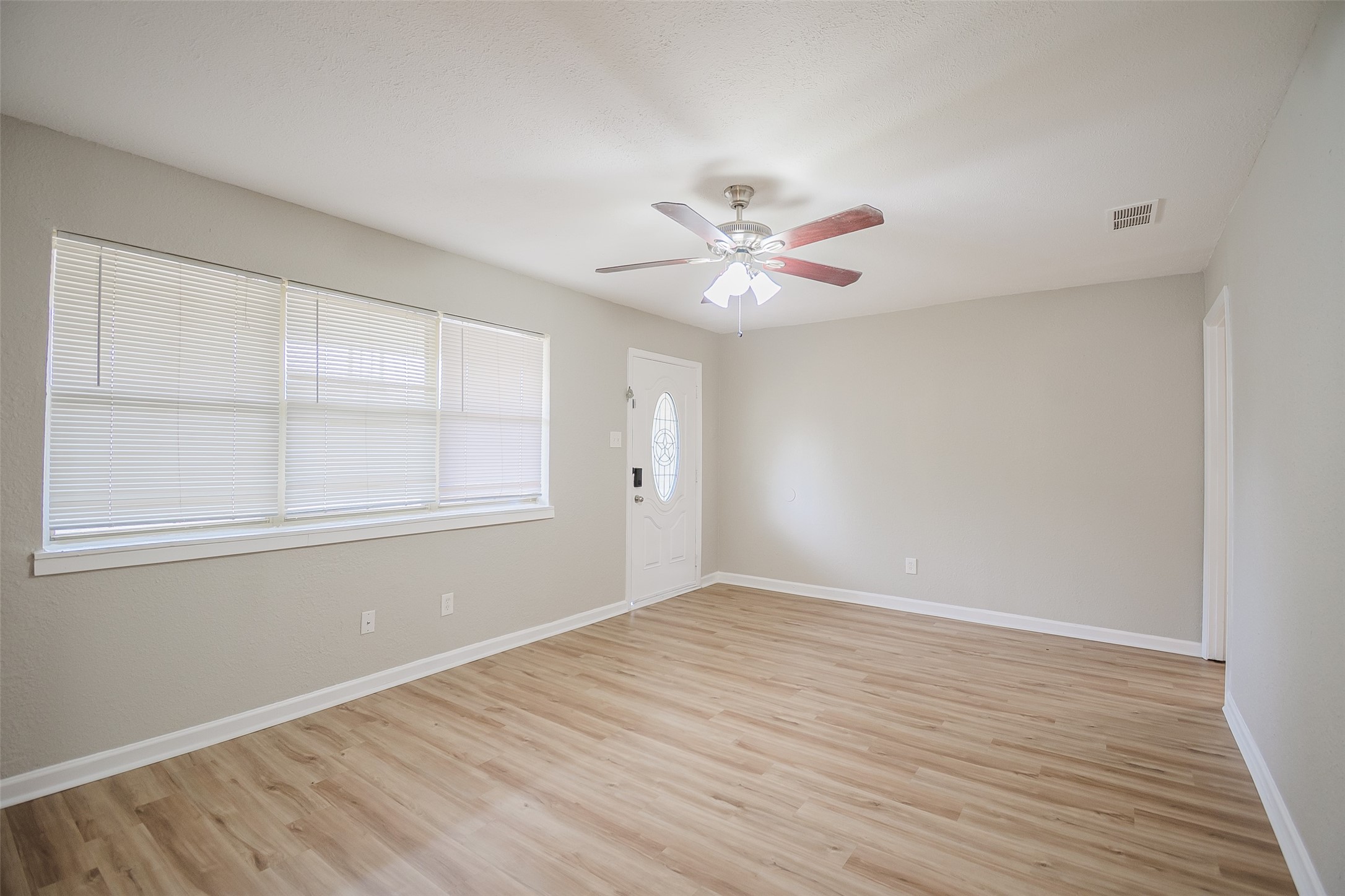 7704 Carlos Street White Settlement TX 76108