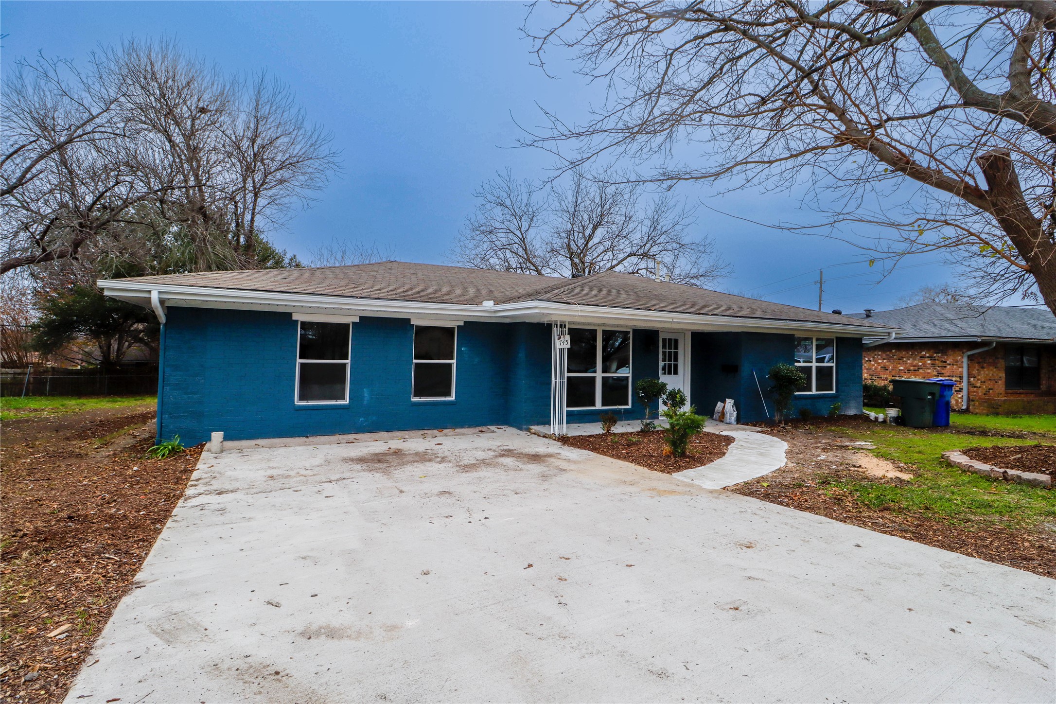 745 Holiday Drive Sherman TX 75090