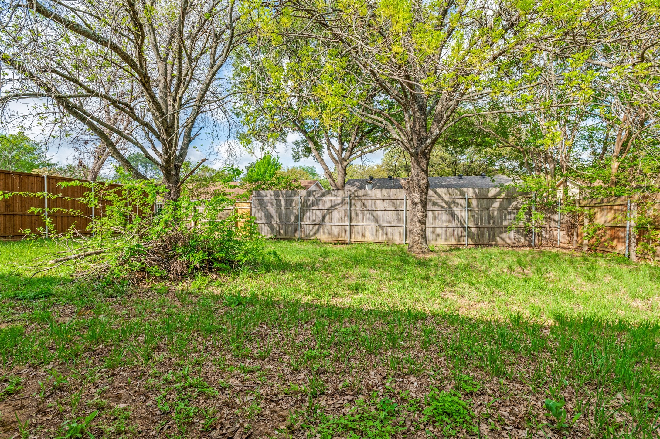 5306 Vincennes Court Arlington TX 76017