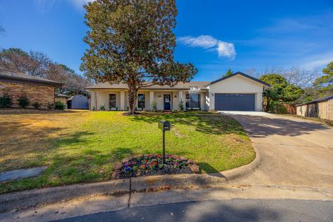 3025 Hillcrest Court Grapevine TX 76051