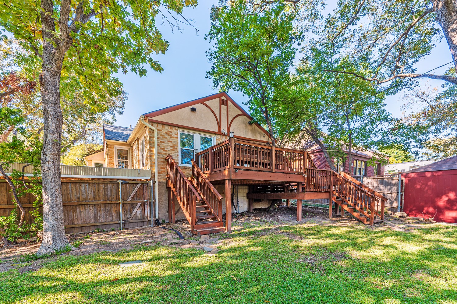 6802 Vivian Avenue Dallas TX 75223