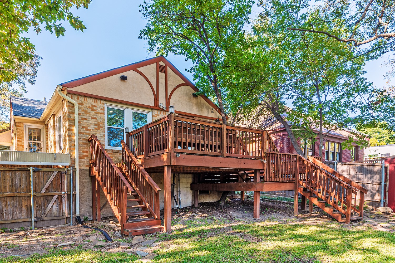 6802 Vivian Avenue Dallas TX 75223